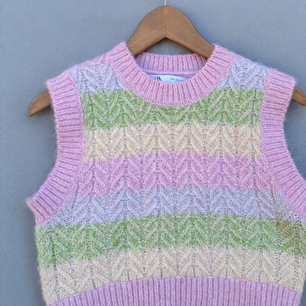 π5 for $45π Zara vest sweater size S - Picture 3 of 7